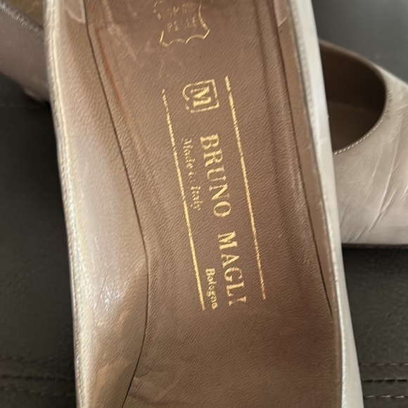 Bruno Magli heels - Picture 2 of 7